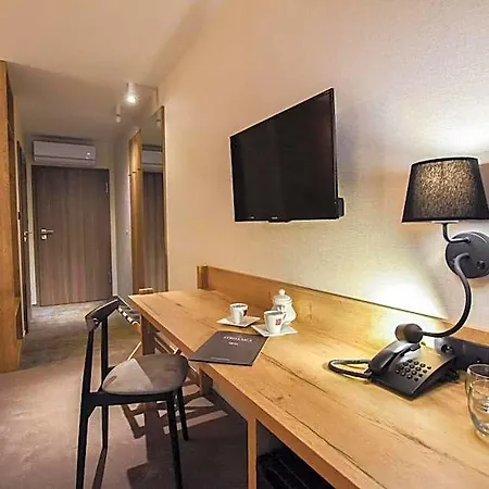 Strzelnica I Restauracja 3*