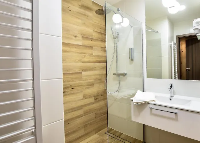 Strzelnica I Restauracja 3*