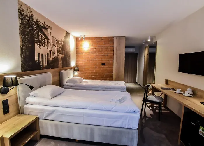 Strzelnica I Restauracja 3*