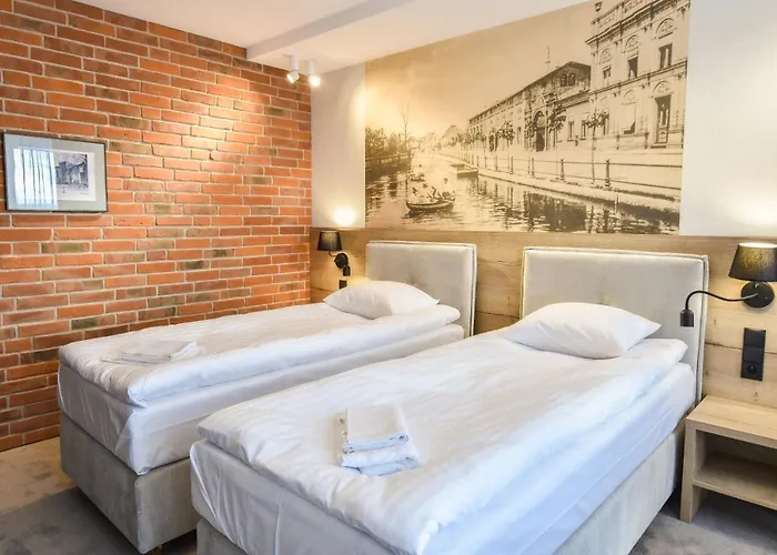 Strzelnica I Restauracja 酒店